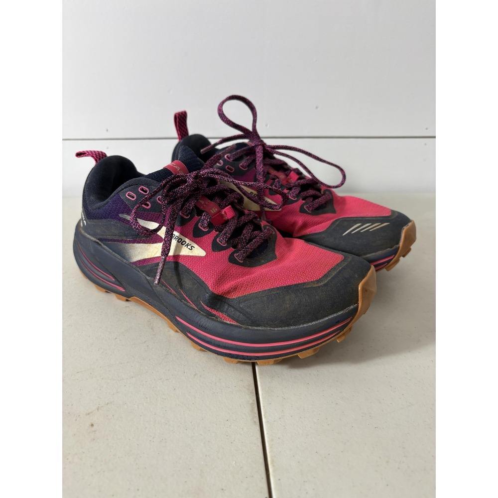 Brooks Women's Athletic Shoes - Pink and Purple